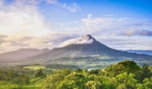 Read more about the article The Ultimate Guide to Renting a Car in Costa Rica